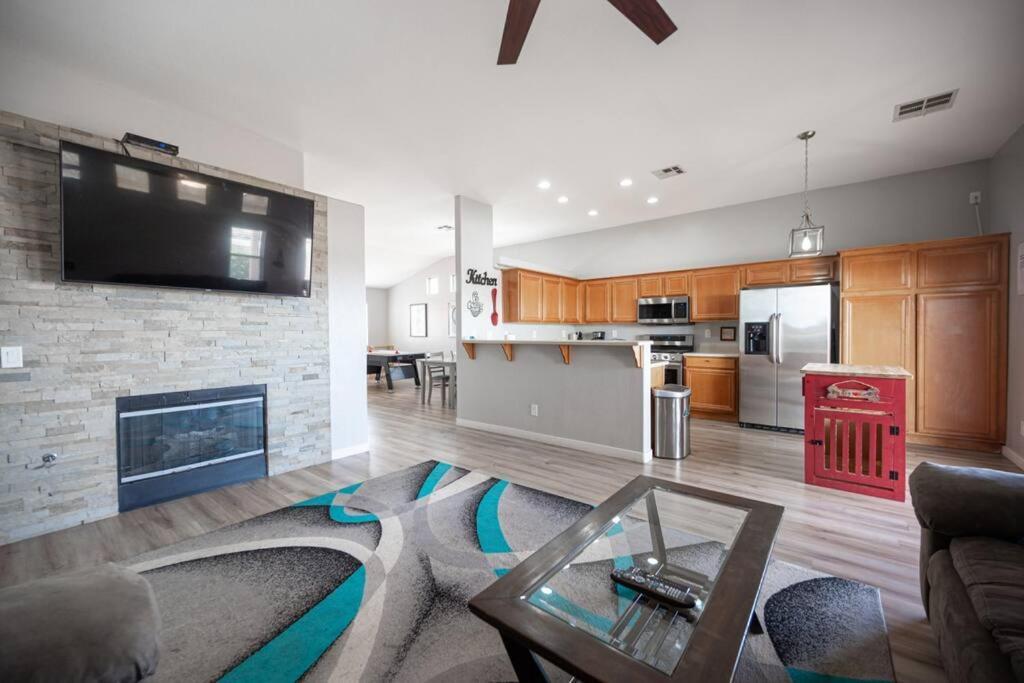 Gorgeous Las Vegas Home With Rv Parking エクステリア 写真